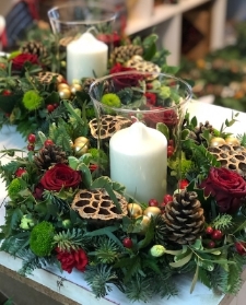 Christmas Table Arrangement